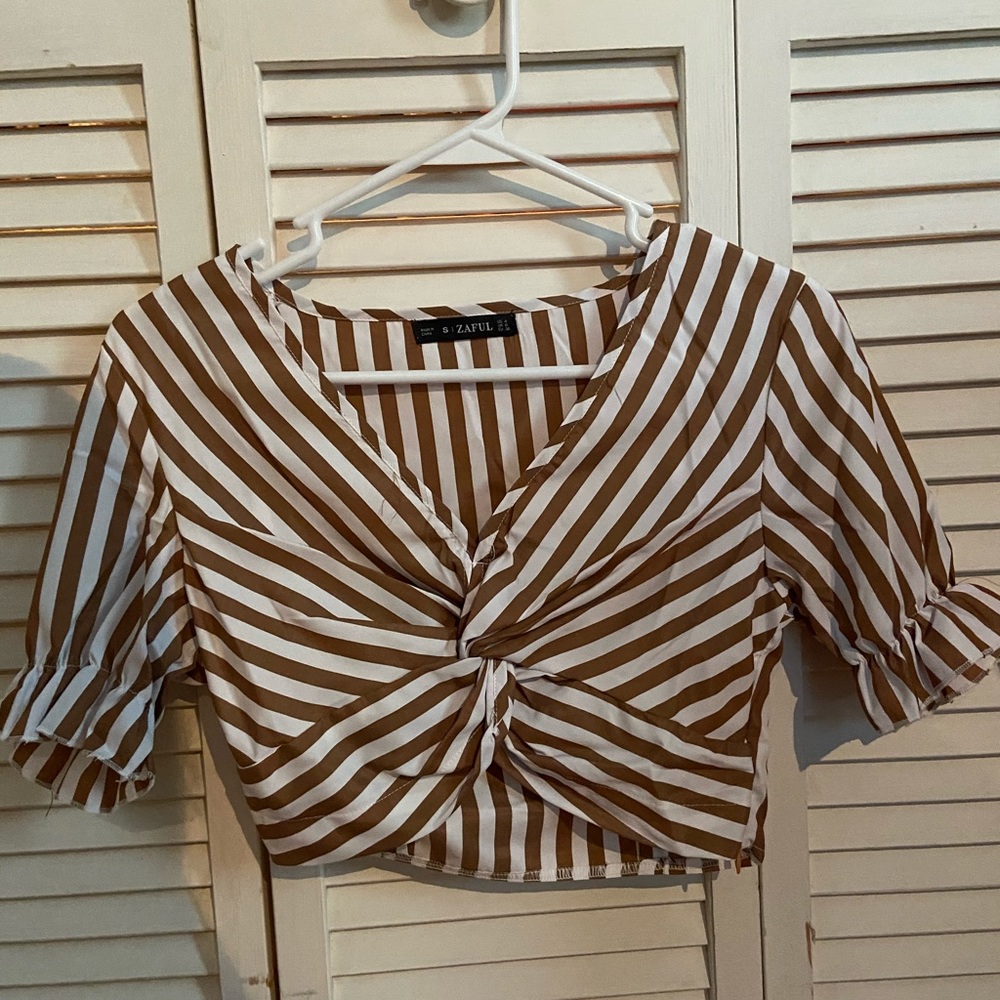 Gold stripe crop top